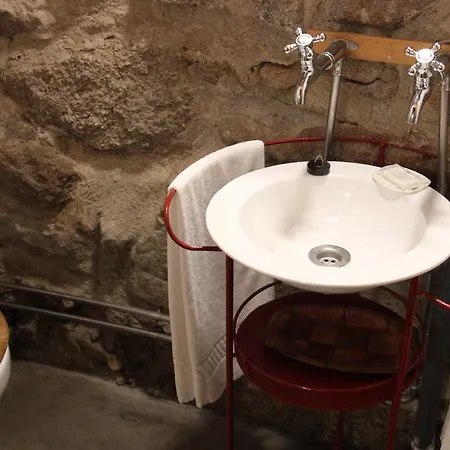 Фермерский дом Casa Grande De Juncais - Serra Da Estrela Форнуш-ди-Алгодриш